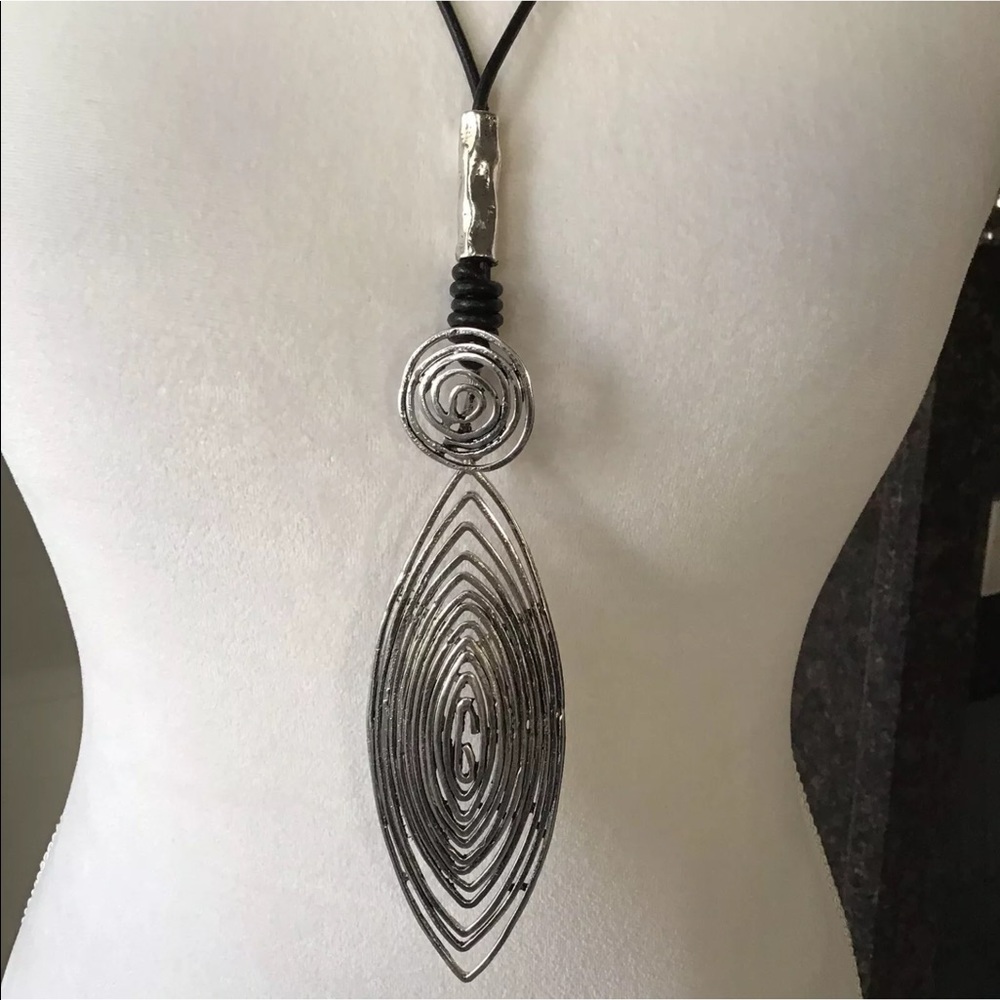 2 LEFT! NEW Tribal Shield Statement Necklace Wire Wrap Pendant Black Cord Boho - Picture 4 of 10